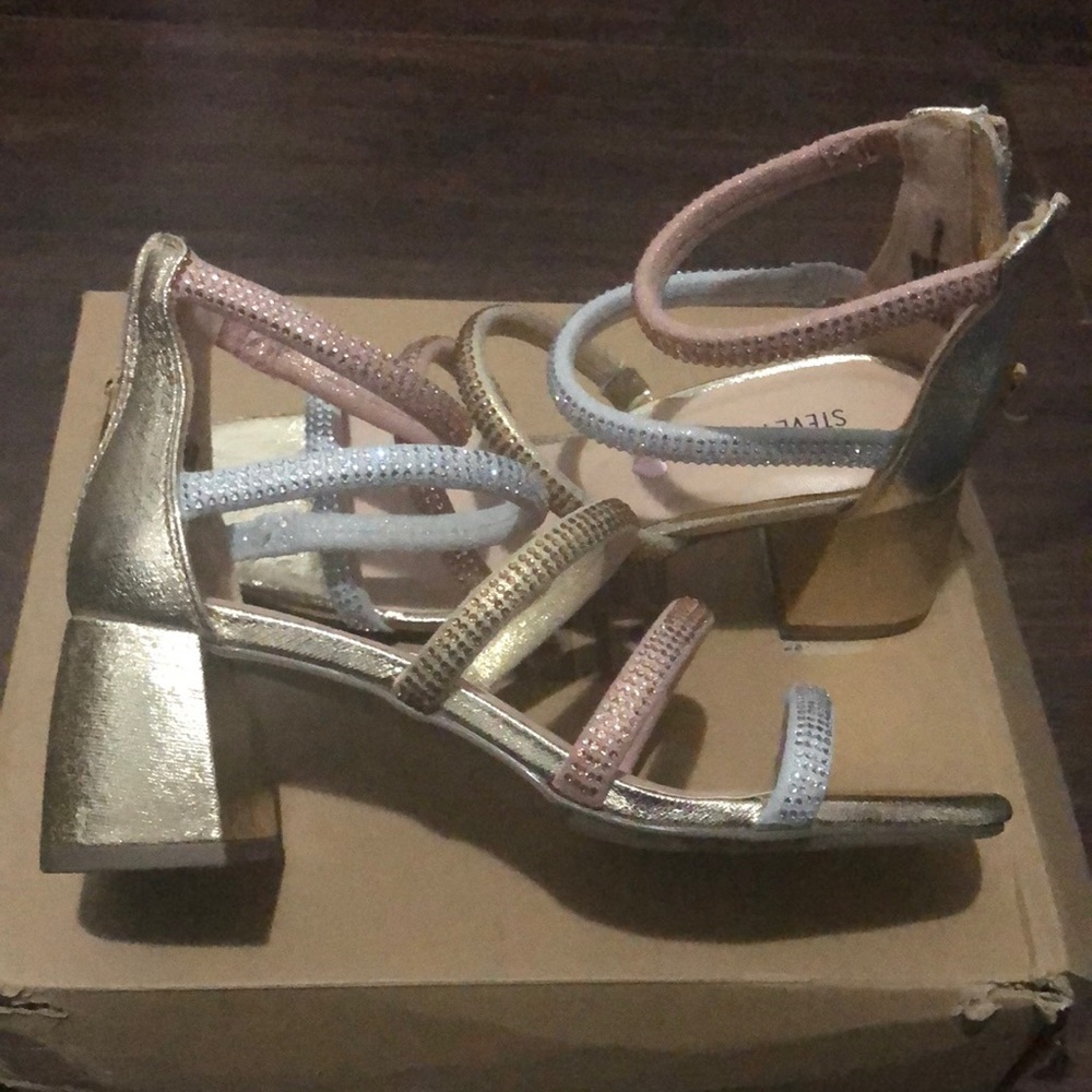 Steve Madden Girls Gold Rhinestone Strappy block heels